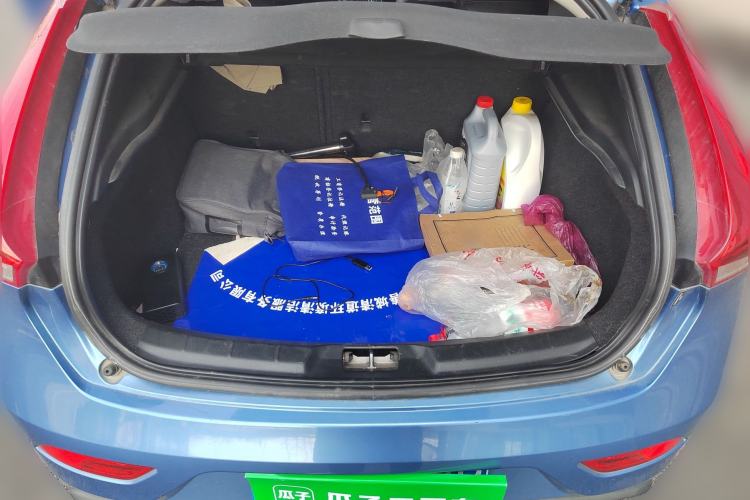 Used Volvo V40 2015 1.6T Zhiya Edition