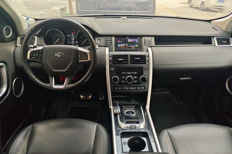 Used Land Rover Discovery Sport 2019 240 PS SE Version China V Standard
