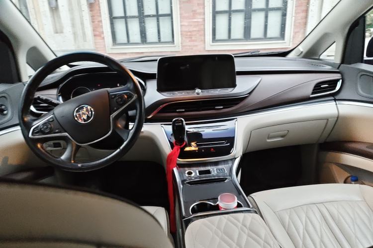 Used Buick GL8 2023 Land Executive Class 652T Luxury Model
