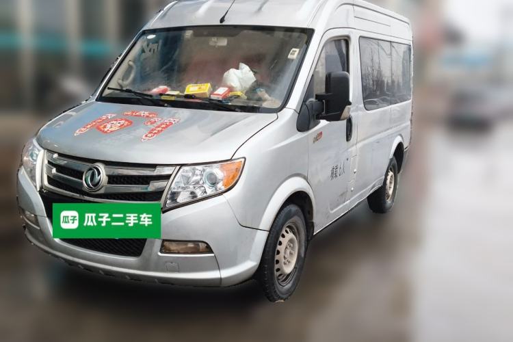 Used Dongfeng Yufeng 2021 2.0T Rear-Drive Logistics Vehicle Short Wheelbase Mid-Roof 5-9 Seaters China VI Standard D20