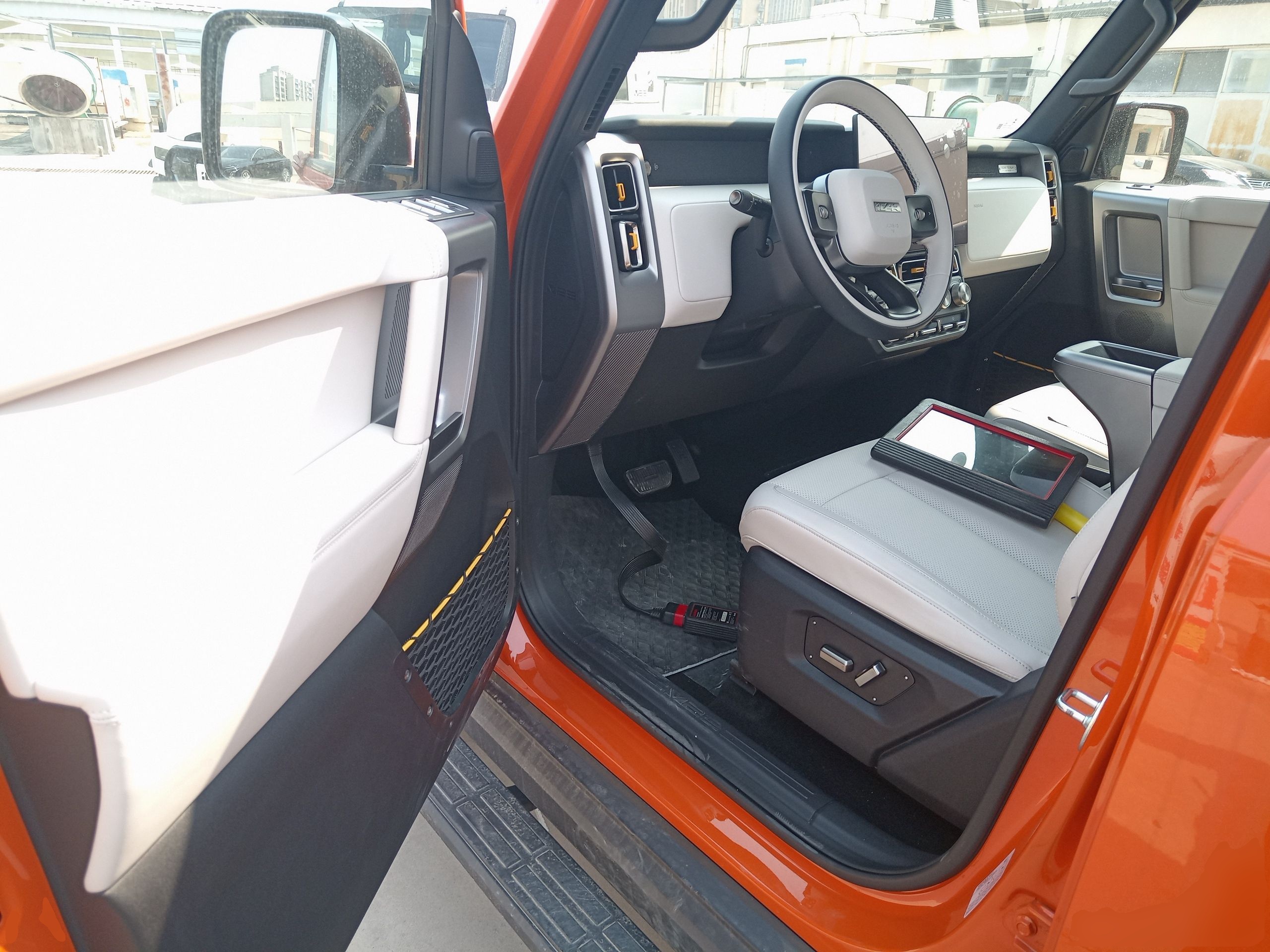 Переднее сиденье в автомобиле