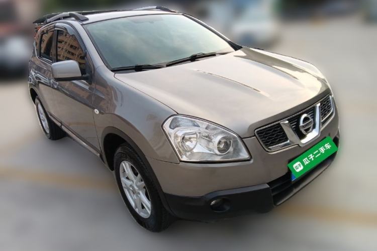 Used Nissan Qashqai 2012 2.0 XL Fire 6MT 2WD Front Right 45 Deg