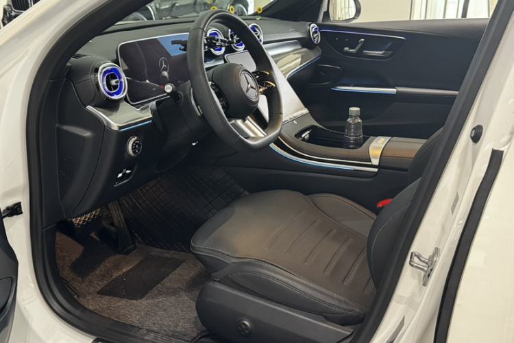 Used Mercedes-Benz C-Class 2024 Restyled C-Class 260 L Sport Edition Interior 4
