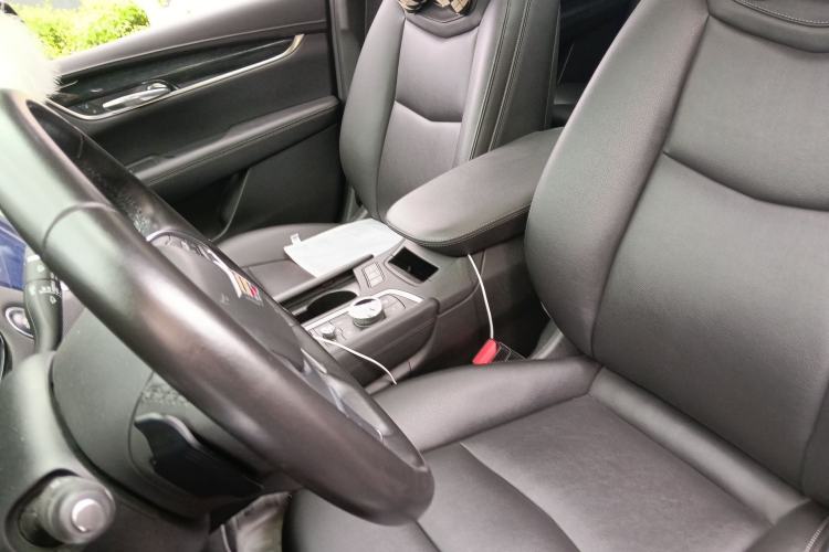 Used Cadillac XT5 2021 28T Luxury Model Left Front Seat