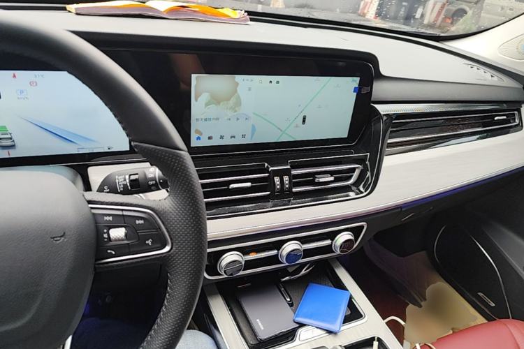 Used Hongqi HS5 2025 2.0T Two-Wheel Drive Flagship Pro Edition
