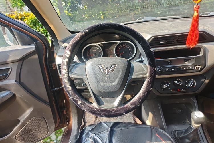 Used Wuling Hongguang 2018 1.5L S Standard Version L2B
