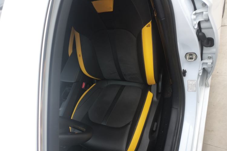 Used Dongfeng Aeolus Yixuan 2023 Mach Edition 1.5T Automatic Pursuit Rider Version Left Front Seat