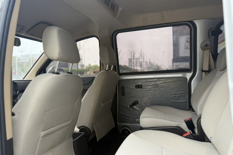 Used Wuling Hongguang V 2022 1.5L Enjoy Edition Electric-Powered LAR Interior 2