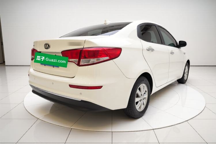 Used Kia K2 2015 Sedan 1.4L MT GLS
