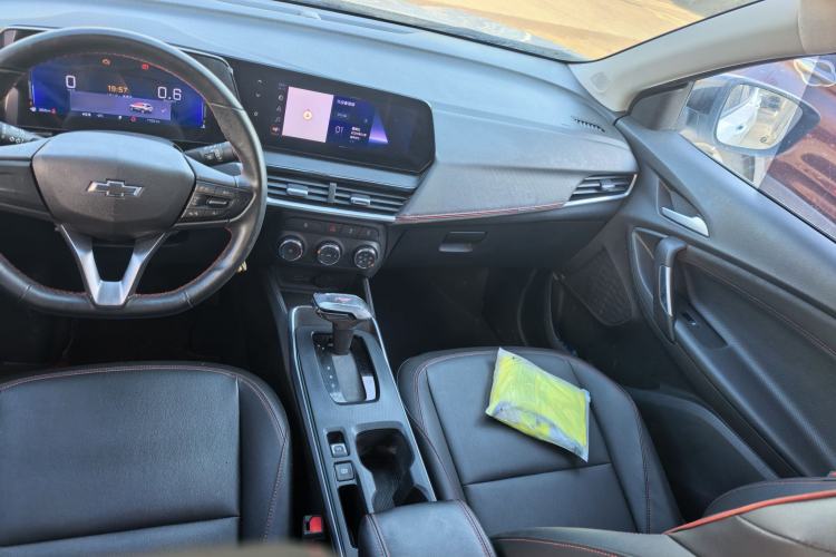 Used Chevrolet Trax 2022 Encore RS 1.5T CVT Cool
