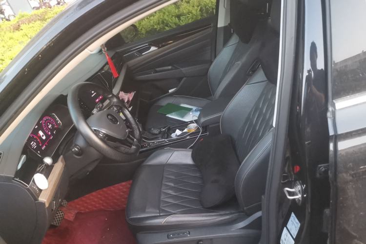 Used Volkswagen Passat 2020 Revised Version 330TSI Luxury Edition China VI Standard
