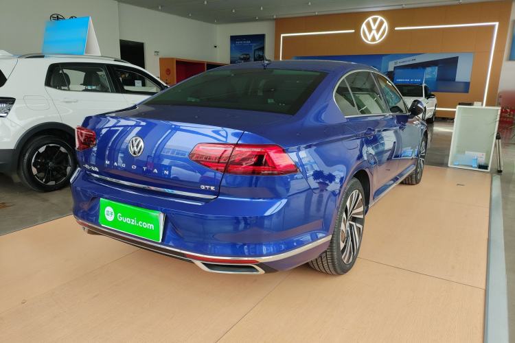 Used Volkswagen Magotan GTE Plug-in Hybrid 2020 GTE Prestige Model Rear Right 45 Deg