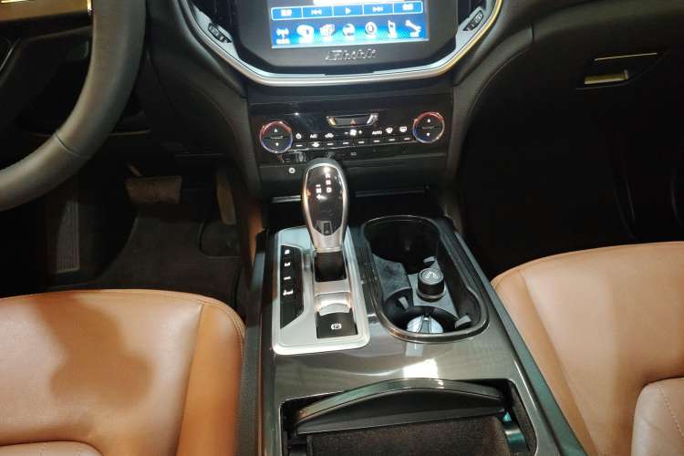 Used Maserati Ghibli 2014 3.0T Standard Edition
