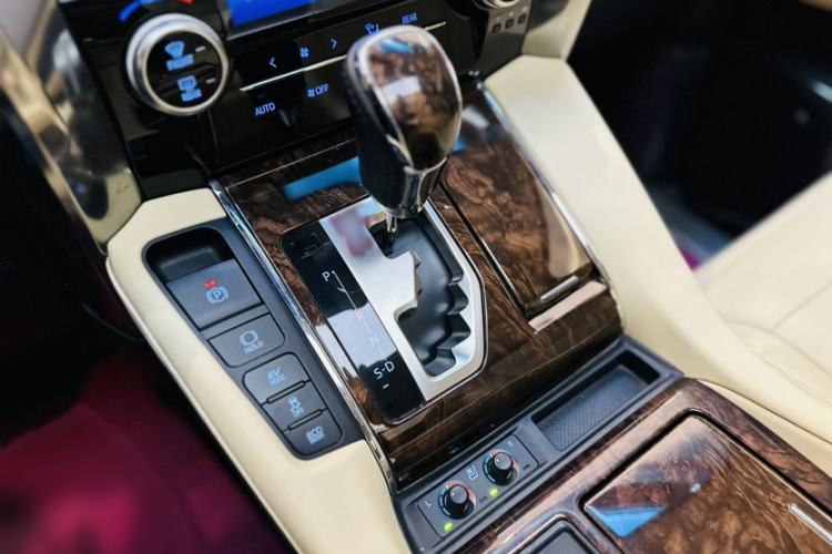 Used Toyota Alphard 2021 Dual-Engine 2.5L Luxury Edition