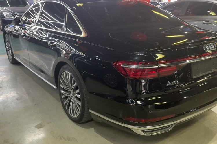 Used Audi A8 2019 Plus A8L 55 TFSI quattro Luxury Model Exterior 2