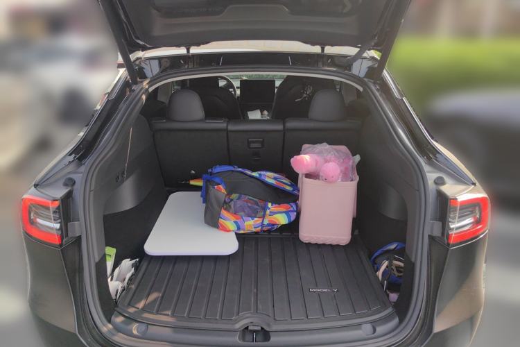 Used Tesla Model Y 2022 Rear-Wheel-Drive Version