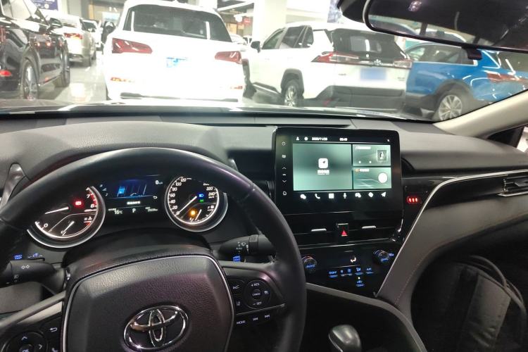 Used Toyota Camry 2023 2.0G Luxury Edition Interior 2