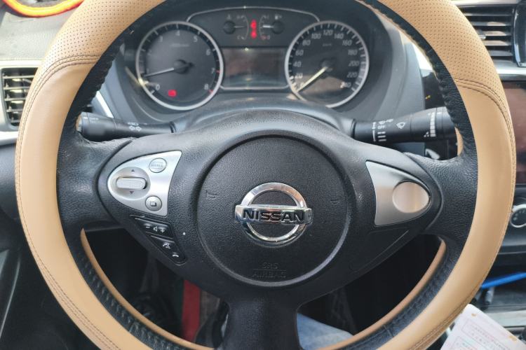 Used Nissan Sylphy 2018 1.6XV CVT Deluxe Edition Steering Wheel