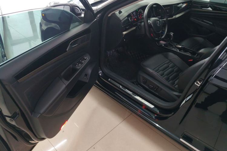 Used Volkswagen Passat 2020 330TSI Elite Edition China VI Driver Seat