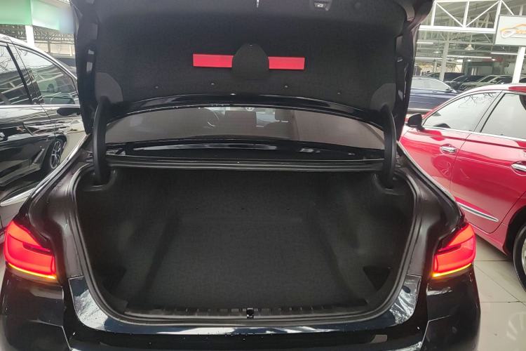 Used BMW 5 Series 2022 Restyled 525Li M Sport Package Trunk