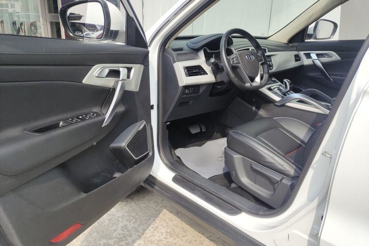 Used Geely Auto Emgrand X7 Sport 2020 1.8TD DCT Two-Wheel Drive Zhiya Model Driver Seat