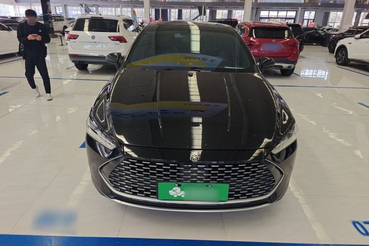 Used BYD Qin PLUS 2021 DM-i 55KM Flagship Model Front