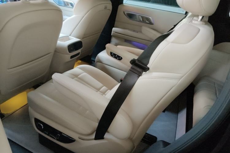 Used Deepal S09 2025 Four-Wheel Drive Ultra+ Custom Edition
