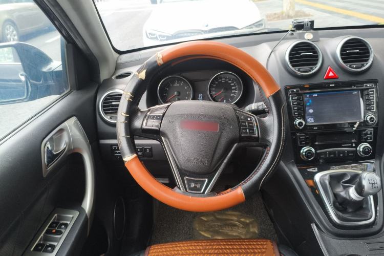 Used Haval H6 2015 Upgraded Model 1.5T Manual Two-Wheel Drive Elite Version