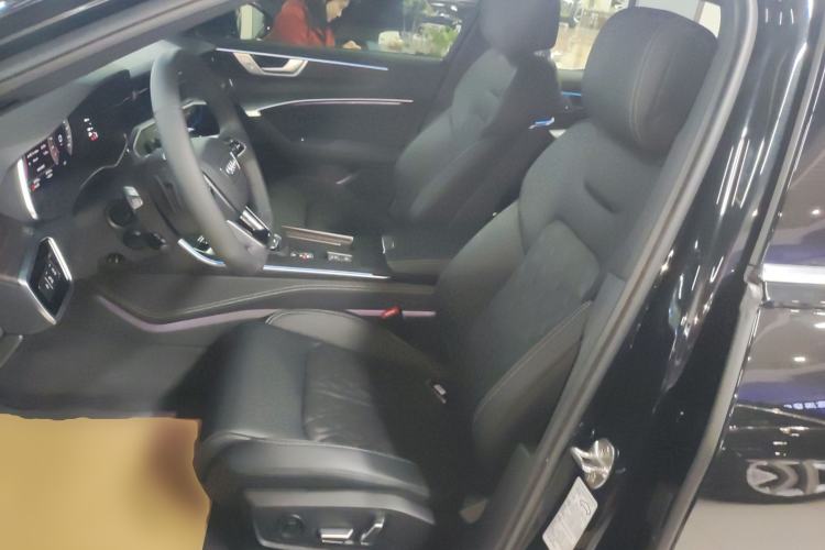 Used Audi A6L 2025 45 TFSI quattro Prestige Dynamic Edition + Premium Package
