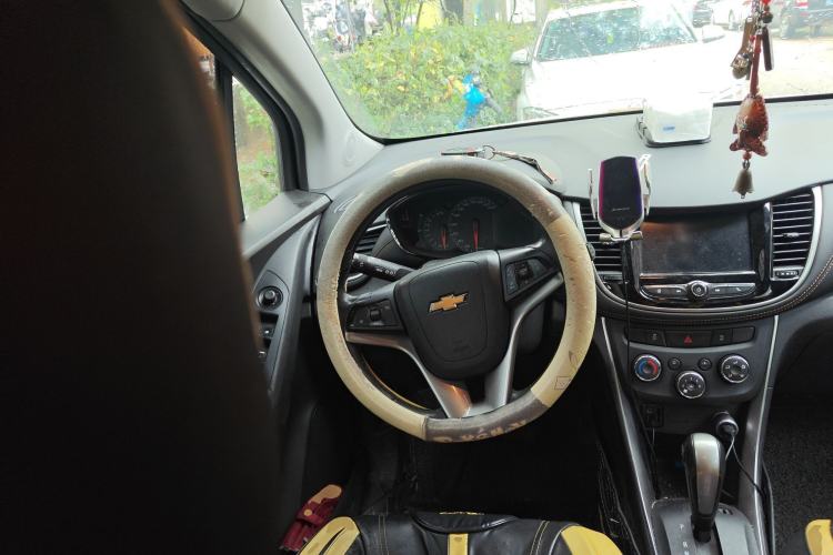 Used Chevrolet Trax 2018 330T Automatic Two-Wheel Drive Luxury Model