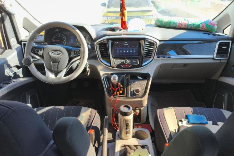 Used JAC Refine M4 2016 2.0L Manual Luxury Version