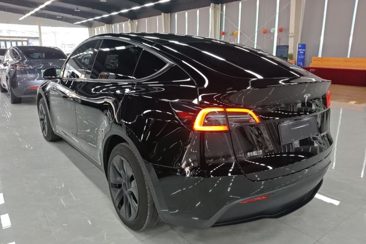 Used Tesla Model Y 2024 Rear-Wheel-Drive Version
