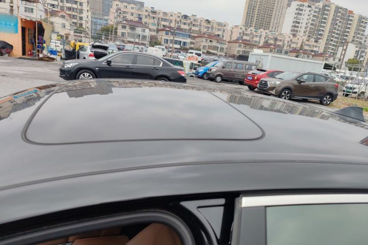 Used BMW 5 Series 2014 525Li Leading Model
