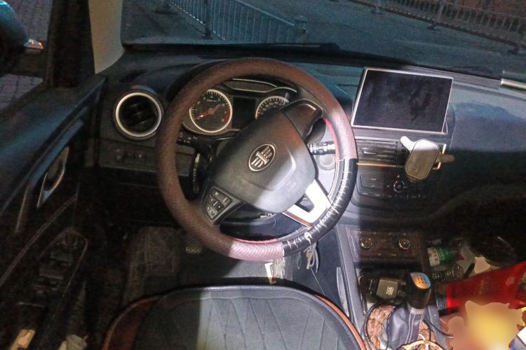 Used Bestune X40 2017 1.6L Manual Luxury Edition Steering Wheel