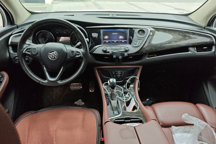 Used Buick Envision 2014 28T Four-Wheel Drive Luxury Model Center Console