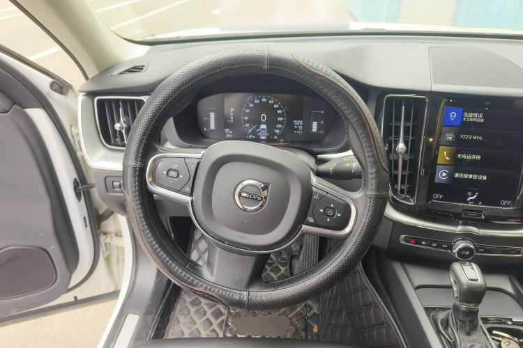 Used Volvo XC60 2020 T5 4x4 Zhiyi Luxury Edition
