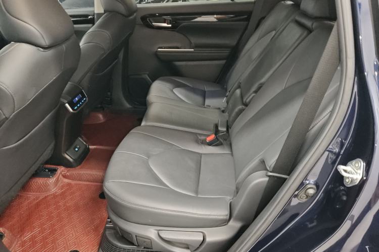 Used Toyota Highlander 2022 Dual-Engine 2.5L Four-Wheel Drive Prestige Version 7 Seats
