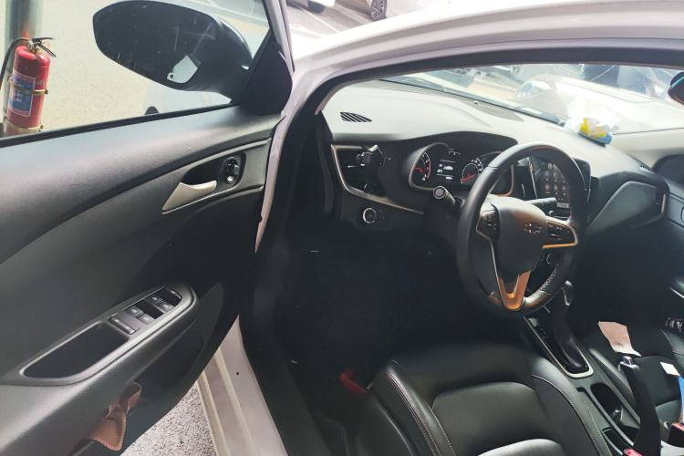 Used Chevrolet Monza 2019 Redline 320T Dual-Clutch Sporty Version China VI Standard Driver Seat