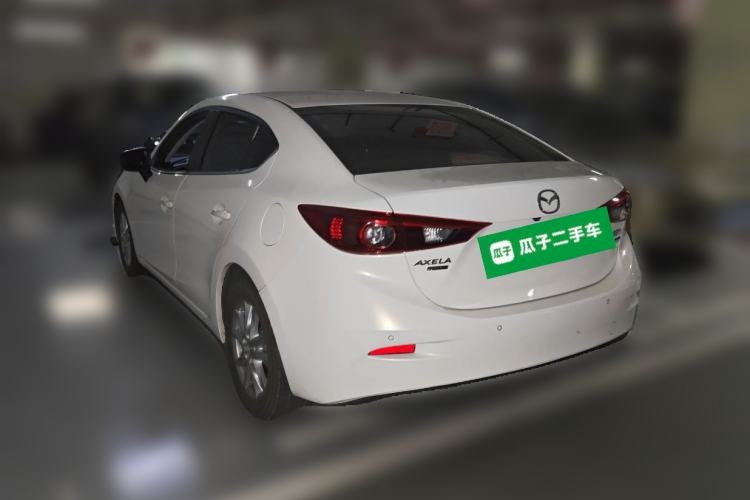 Used Mazda 3 Axela 2017 Sedan 1.5L Automatic Luxury Model Emission Standard China V
