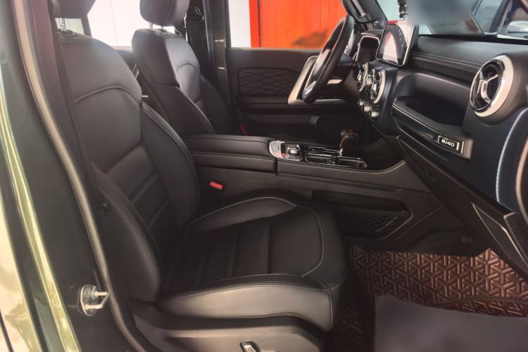 Used BAIC Off-Road BJ40 2020 2.3T Automatic Four-Wheel Drive Rainforest Expedition Edition Right Front Seat