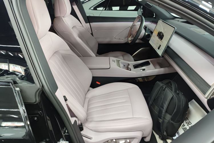 Used ONVO L60 2024 85 kWh Rear-Drive Version
