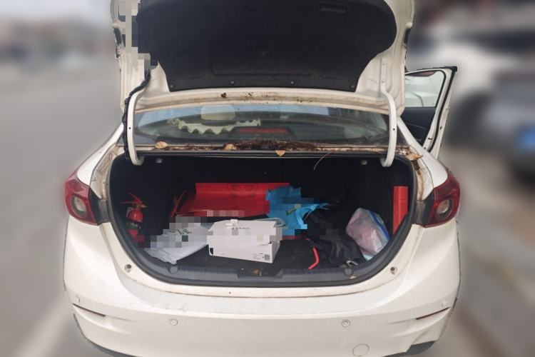 Used Mazda 3 Axela 2016 Sedan 1.5L Automatic Comfort Model Trunk