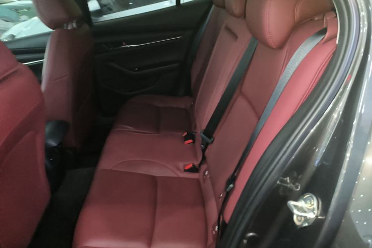 Used Mazda 3 Axela 2022 2.0L Automatic Premium Black Obsidian Edition
