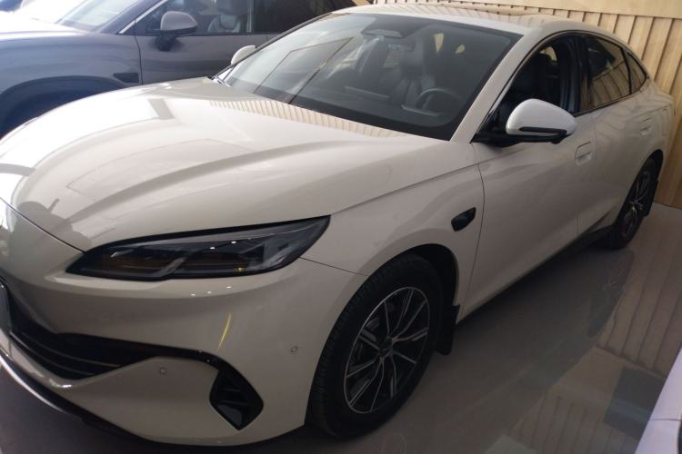 Used BYD Seal 06 New Energy 2025 DM-i Smart Drive 120KM Deluxe Model
