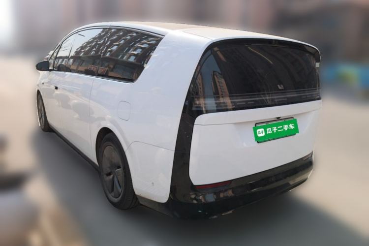 Used Li Auto MEGA 2025 Home Family Special Edition
