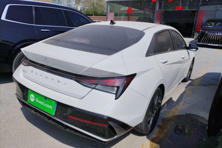 Used Hyundai Elantra 2023 1.5L CVT GLX Elite Edition Rear Right 45 Deg