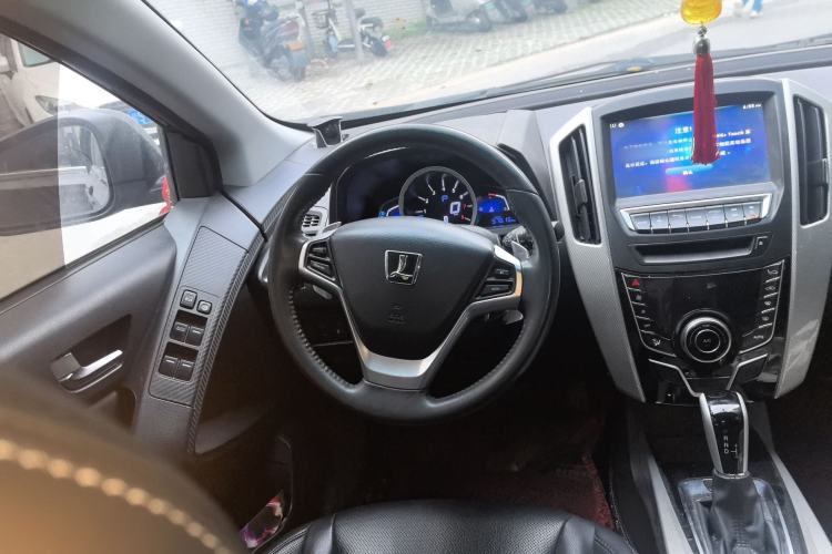 Used Luxgen U6 SUV 2017 1.8T Enhanced Charm Edition
