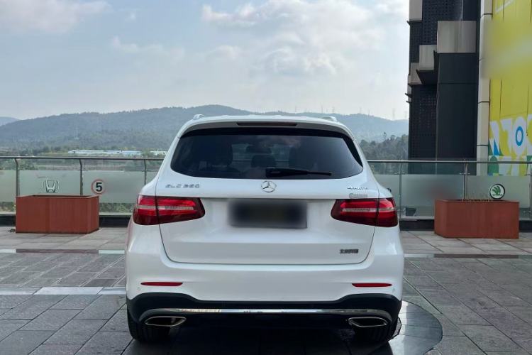 Used Mercedes-Benz GLC 2017 GLC 260 4MATIC Luxury Model
