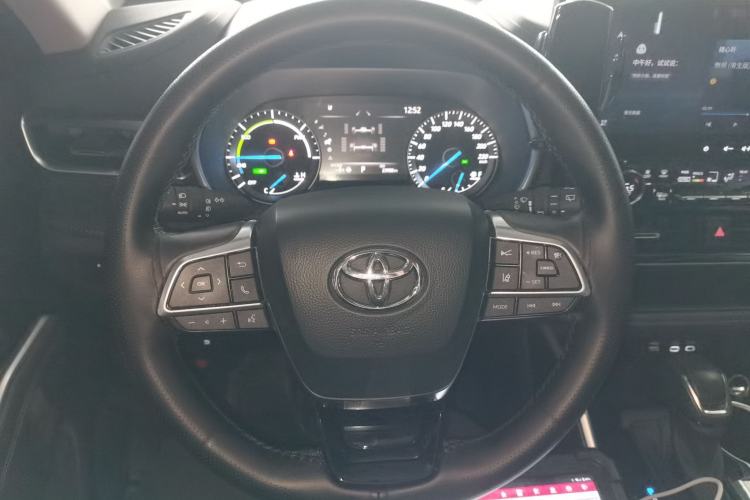 Used Toyota Highlander 2023 2.5L Smart Electric Hybrid Dual-Engine Four-Wheel Drive Prestige Version – 7 Seats