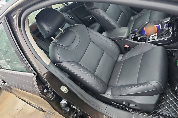 Used Citroen C5 2014 2.0L Automatic Luxury Edition